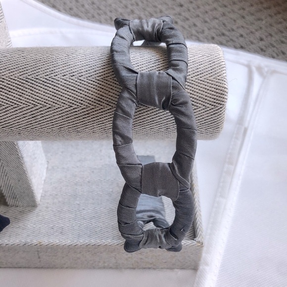 Grey Silk Headband - Picture 3 of 3